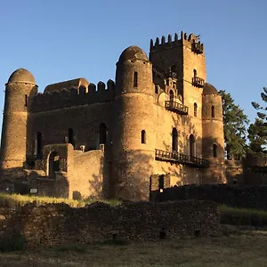 Du Chateau Hotel